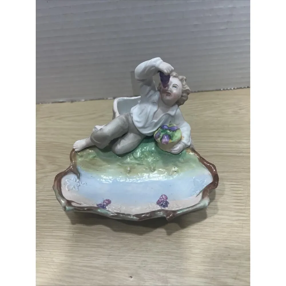 Vintage French Provincial Style Porcelain Child & Grapes Trinket Dish Read - Picture 3 of 15